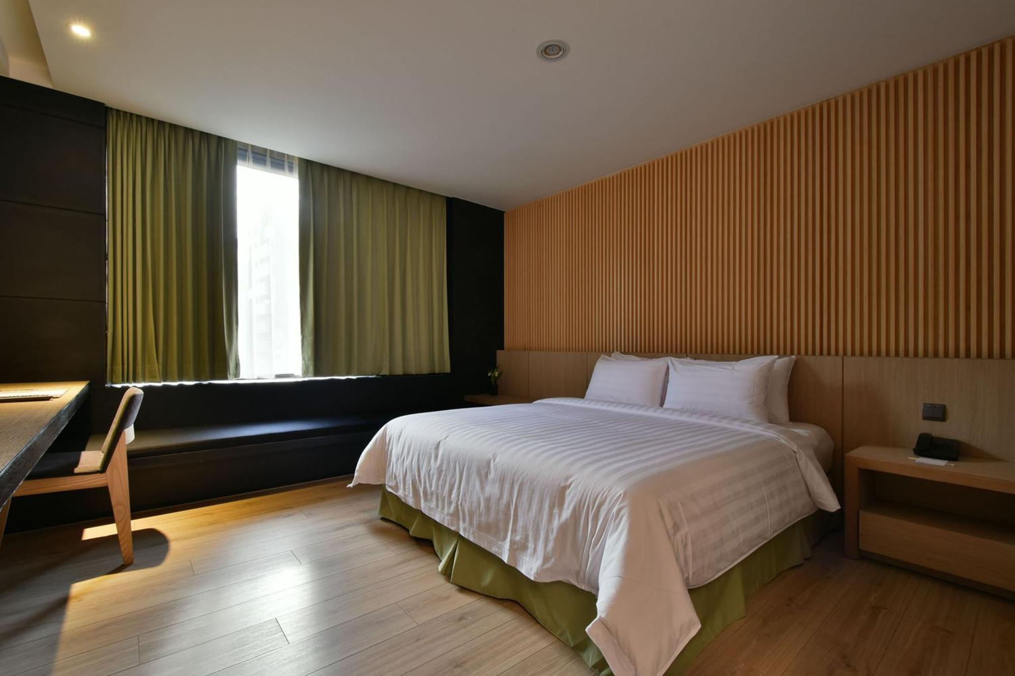 Hotel R14 Kaohsiung Extérieur photo