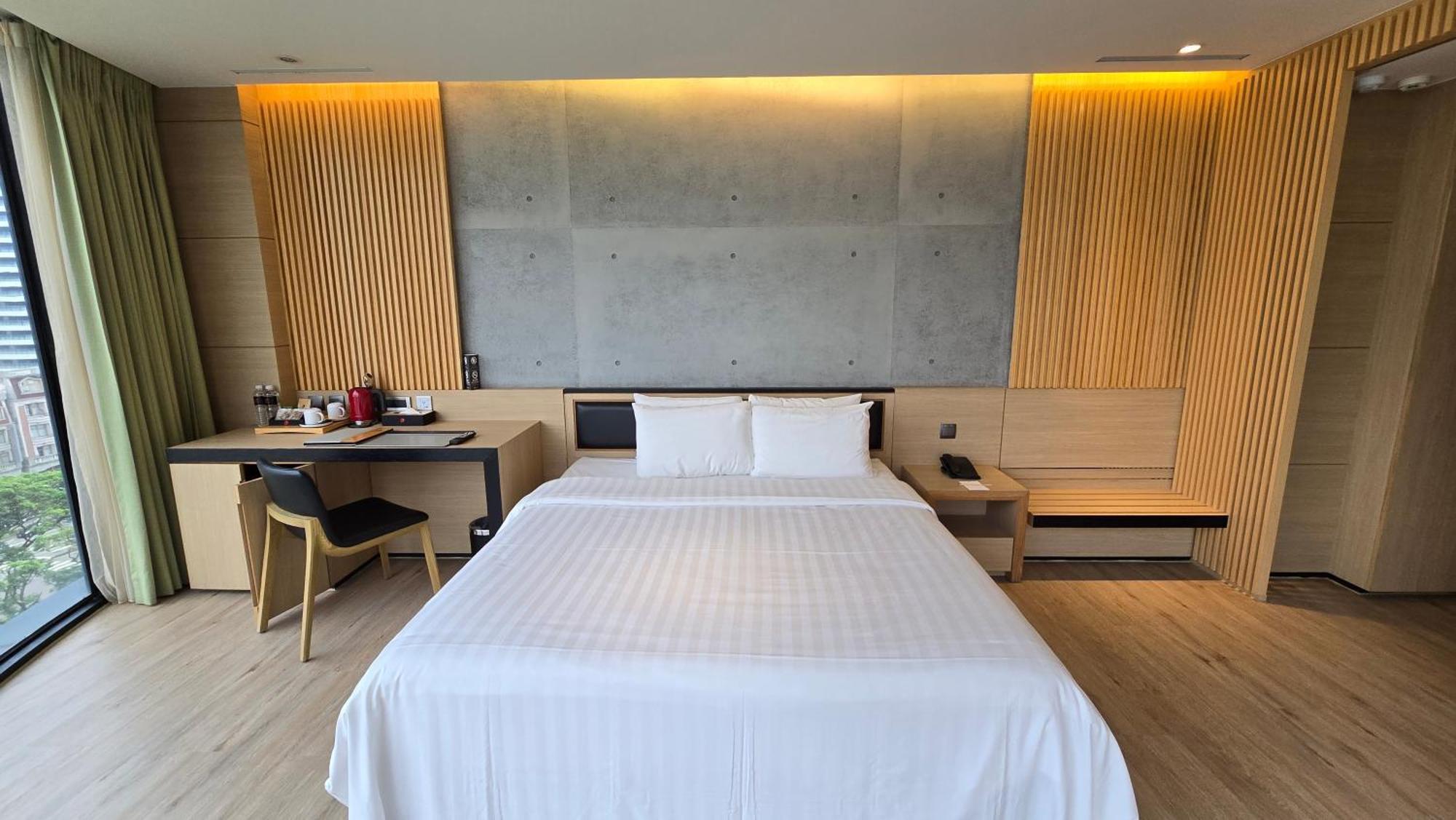 Hotel R14 Kaohsiung Extérieur photo