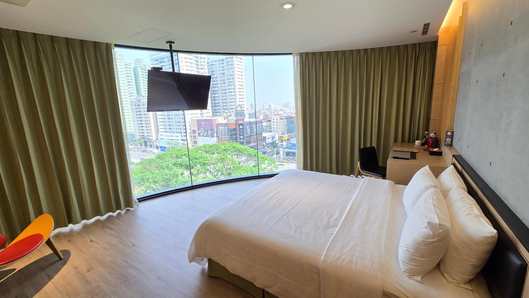 Hotel R14 Kaohsiung Extérieur photo