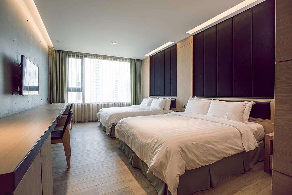 Hotel R14 Kaohsiung Extérieur photo