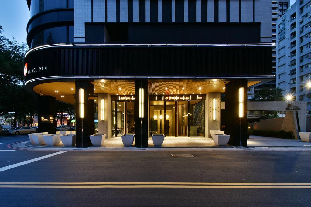 Hotel R14 Kaohsiung Extérieur photo