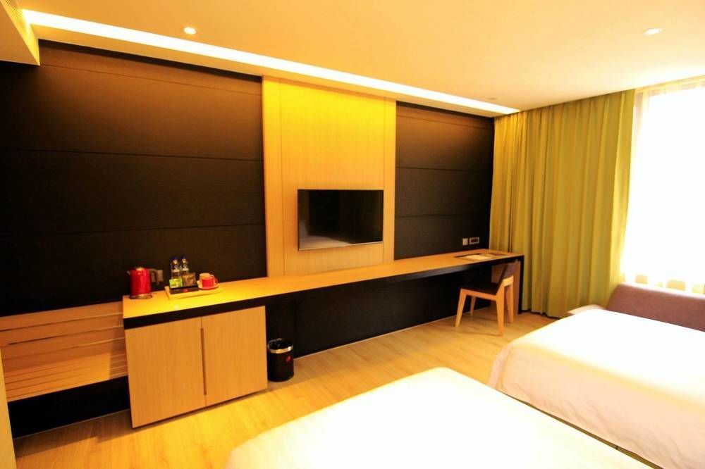 Hotel R14 Kaohsiung Extérieur photo