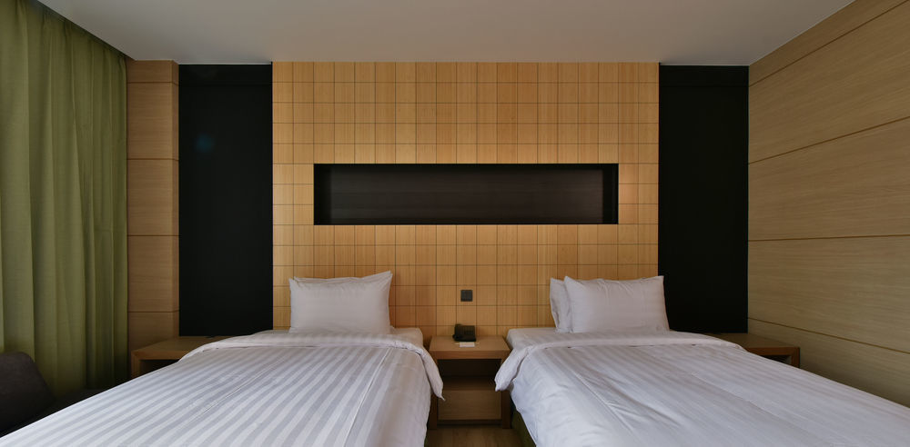 Hotel R14 Kaohsiung Extérieur photo